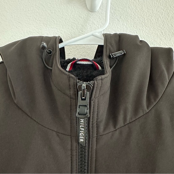 Tommy Hilfiger Men's Black Soft-Shell Hooded Performance Jacket Size: XL - Picture 4 of 16